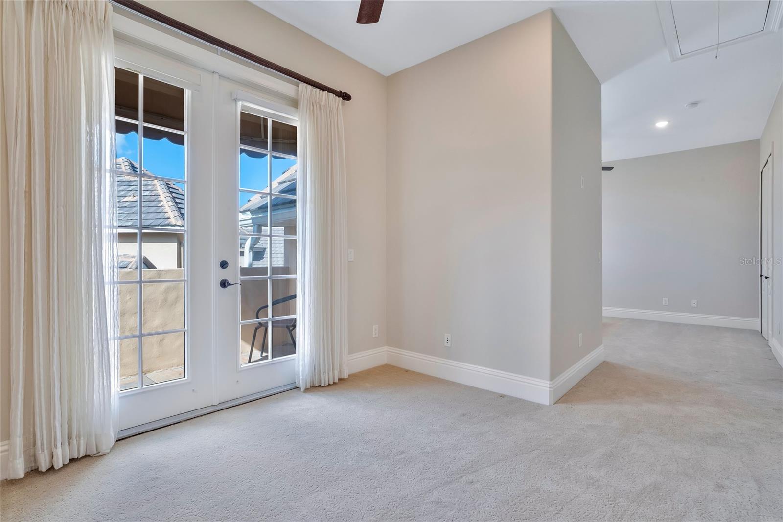 Image 53 of 82 For 280 Lake Brittany Court