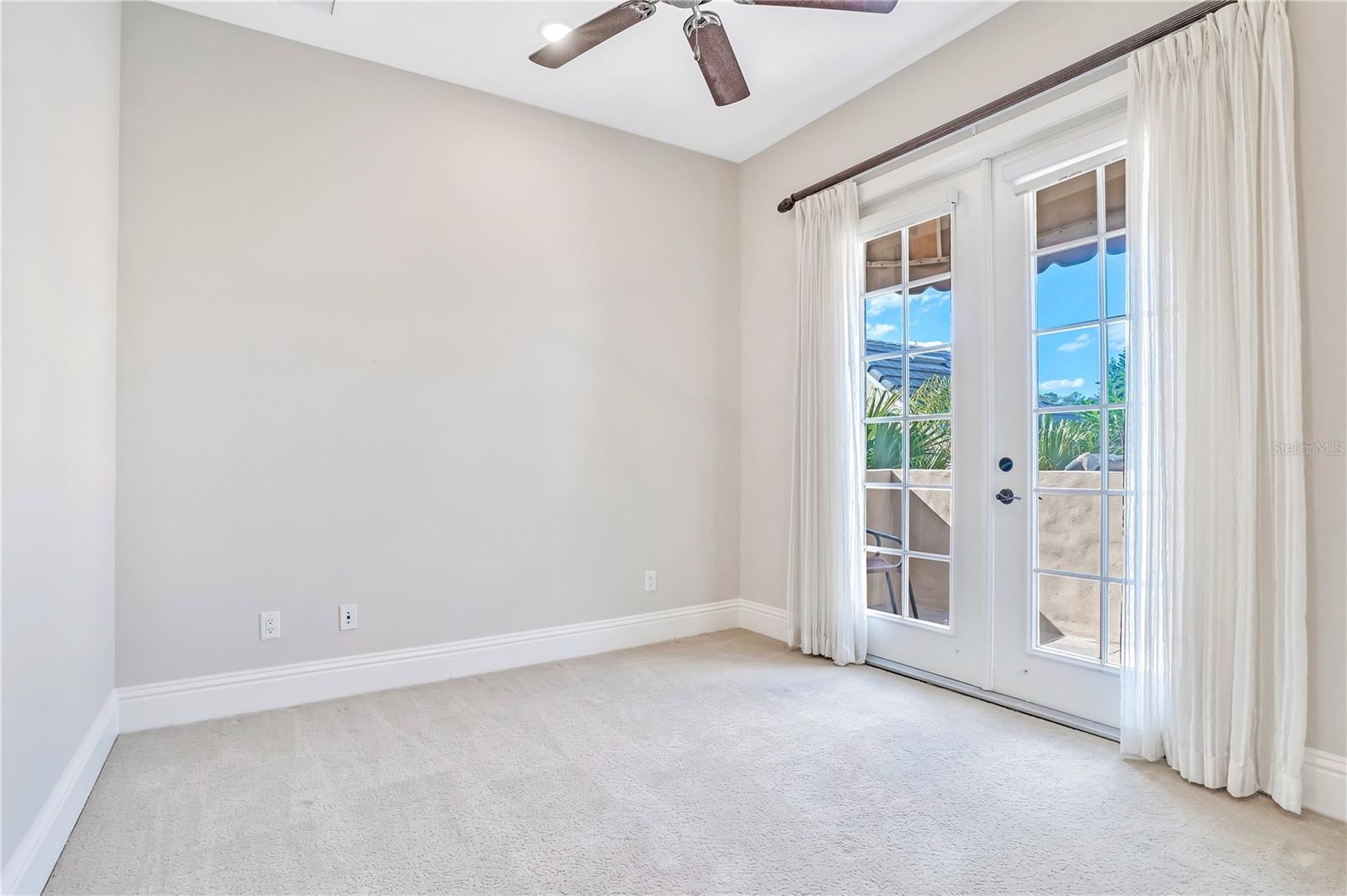 Image 54 of 82 For 280 Lake Brittany Court