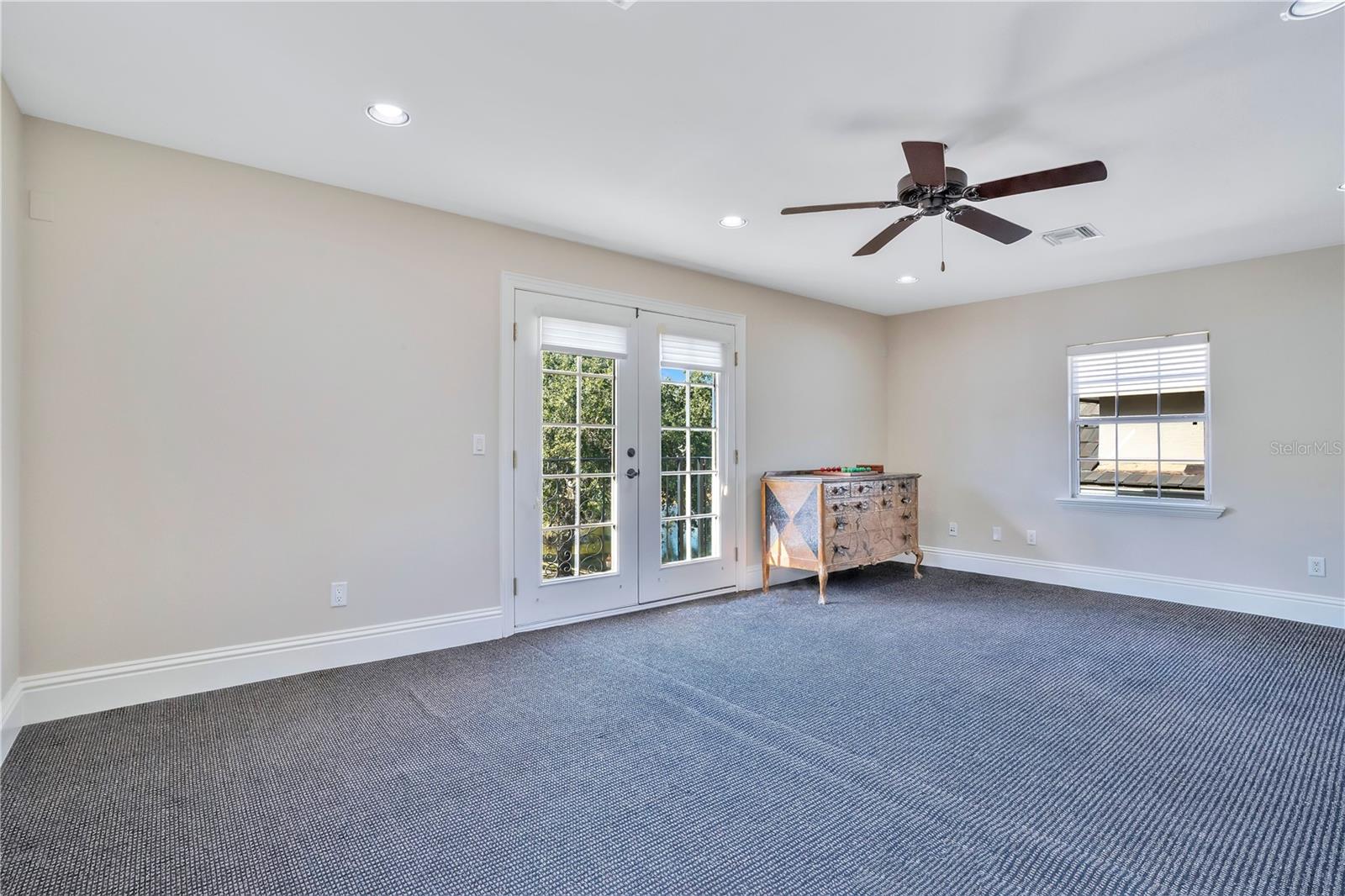 Image 59 of 82 For 280 Lake Brittany Court