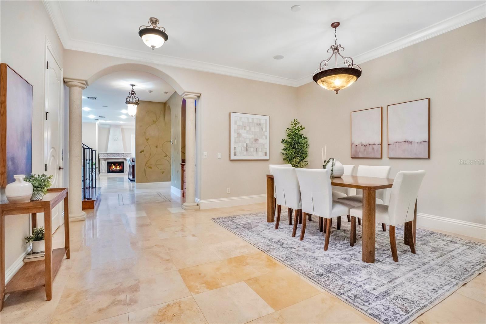 Image 8 of 82 For 280 Lake Brittany Court