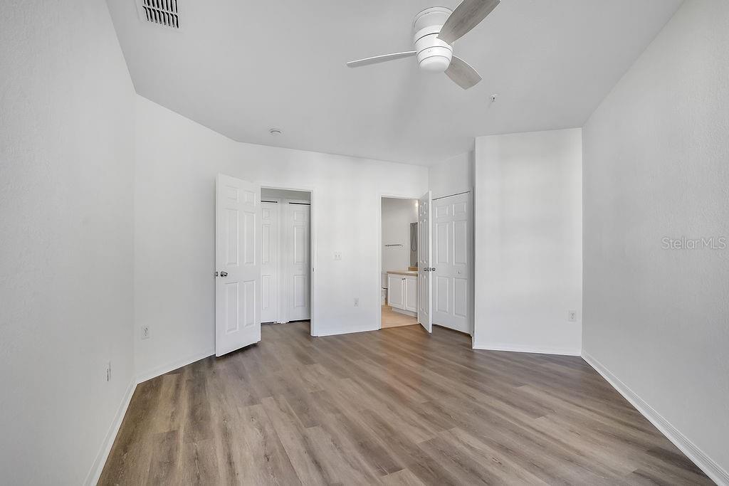 Image 12 of 29 For 5550 Michigan Street 2202