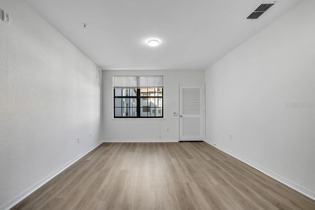 Image 17 of 29 For 5550 Michigan Street 2202