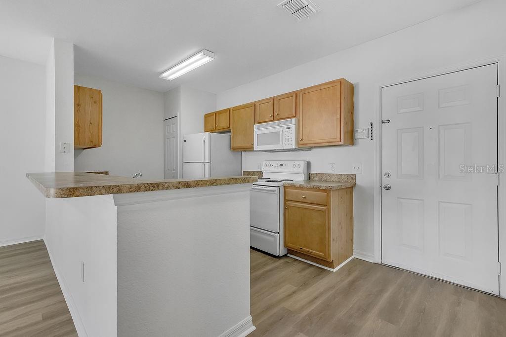 Image 6 of 29 For 5550 Michigan Street 2202