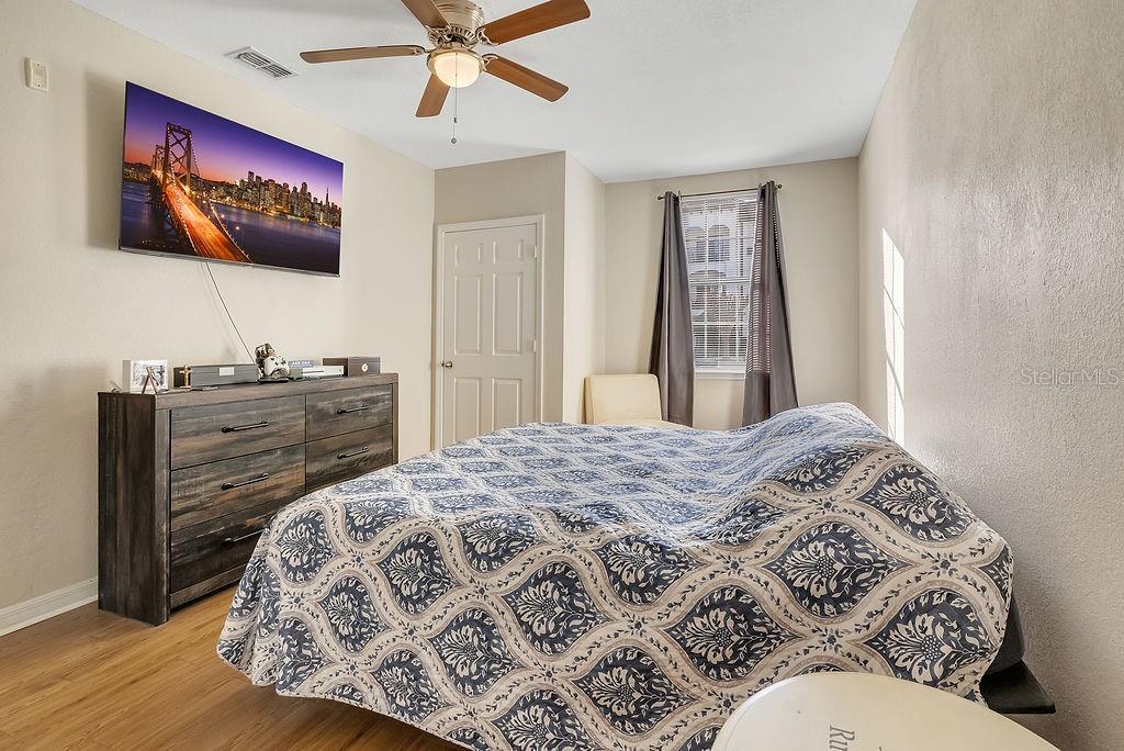 Image 11 of 30 For 5550 Michigan Street 2114