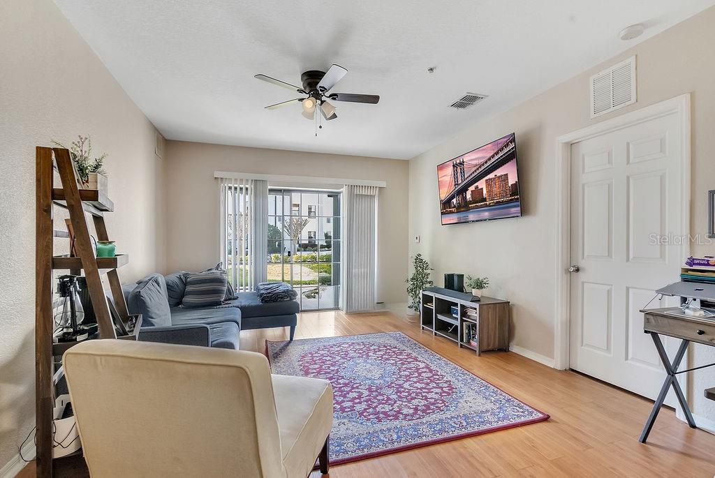 Image 8 of 30 For 5550 Michigan Street 2114