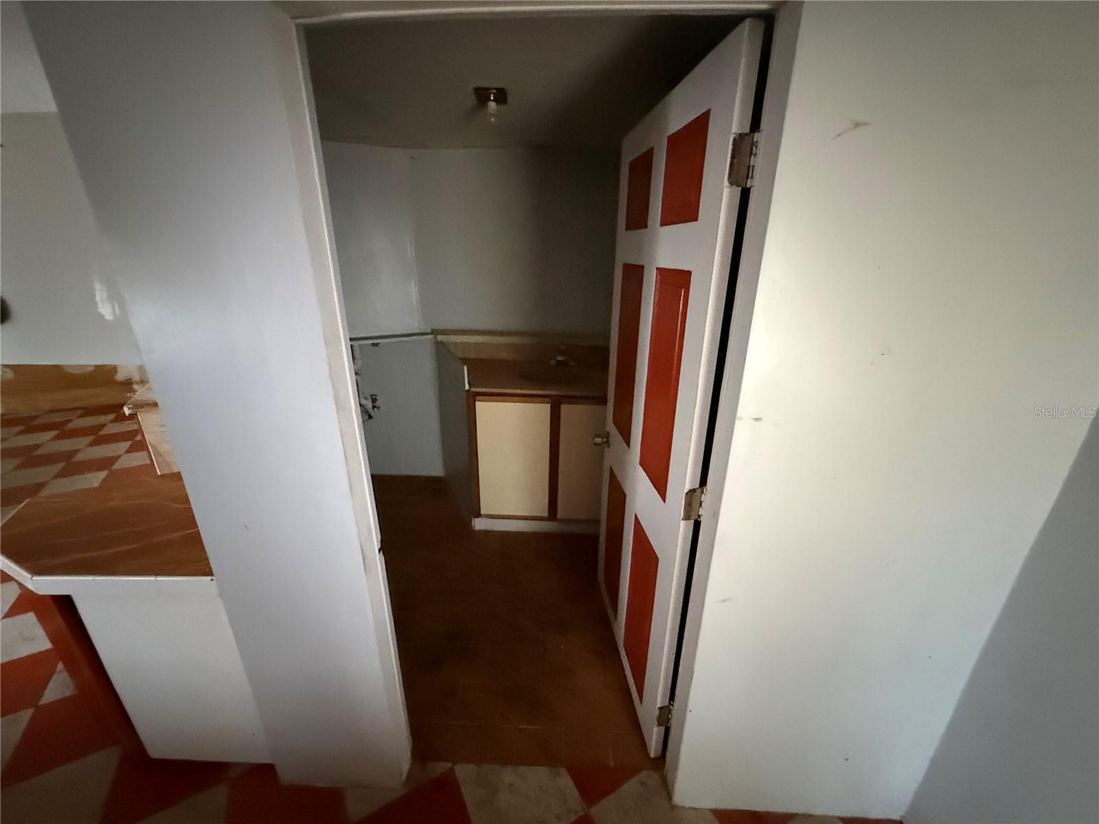 Image 11 of 39 For 121 Pebble Lane