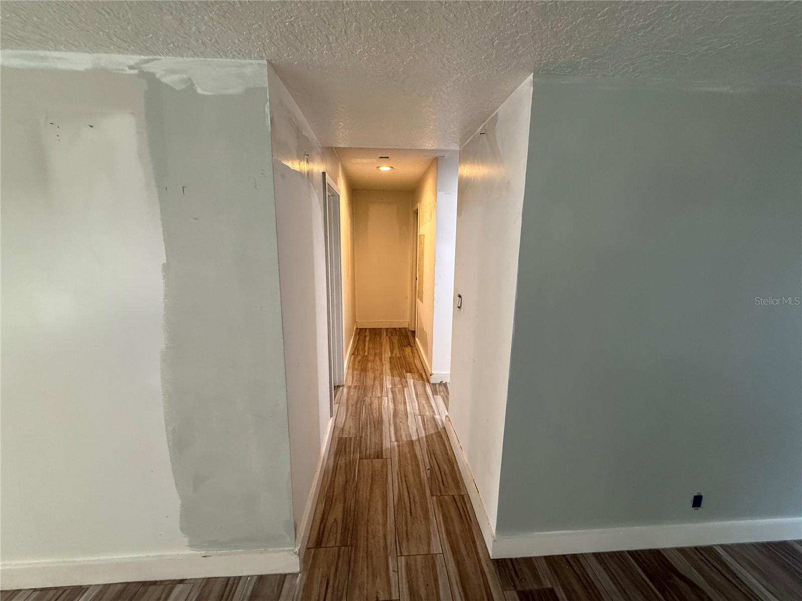 Image 19 of 39 For 121 Pebble Lane