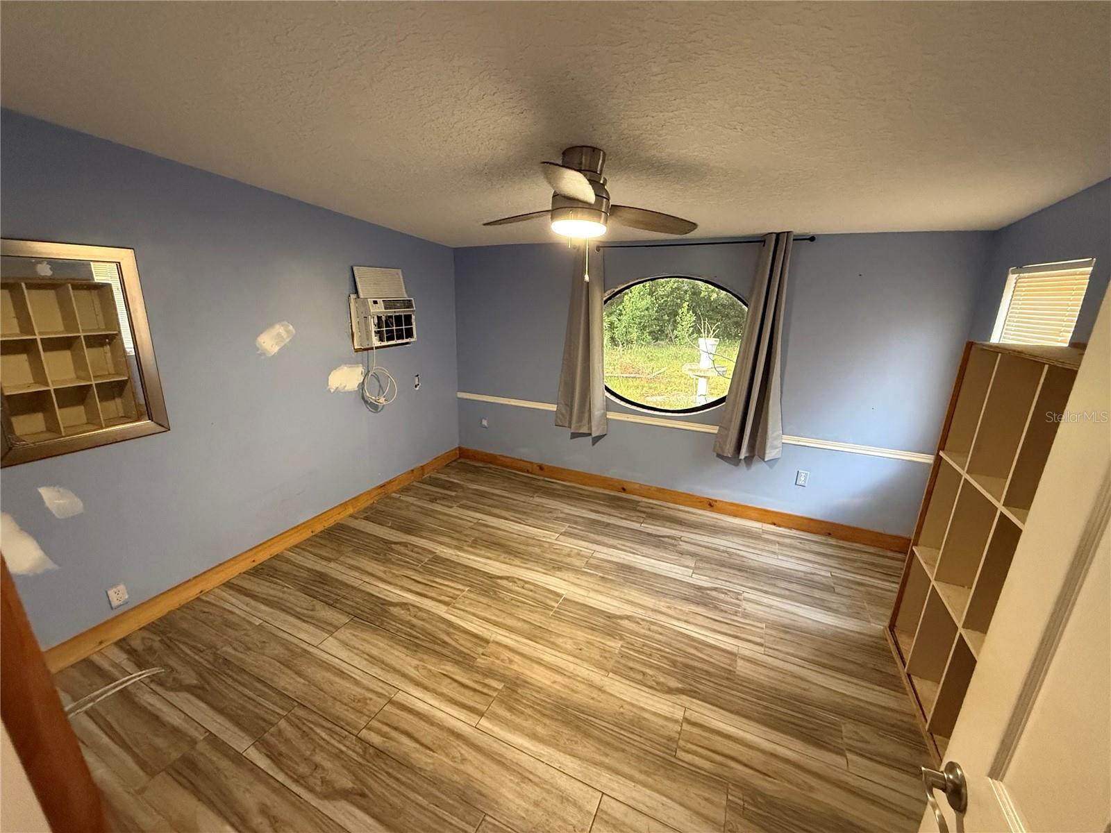 Image 22 of 39 For 121 Pebble Lane