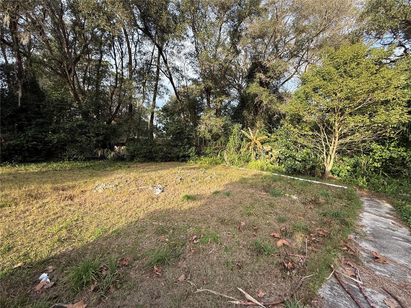 Image 31 of 39 For 121 Pebble Lane