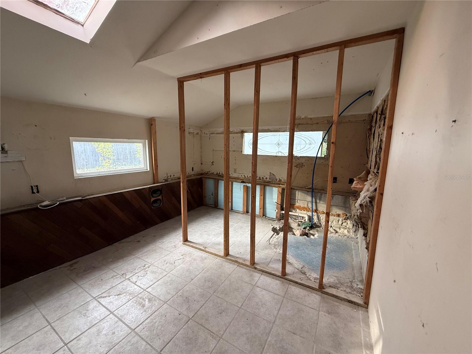 Image 37 of 39 For 121 Pebble Lane