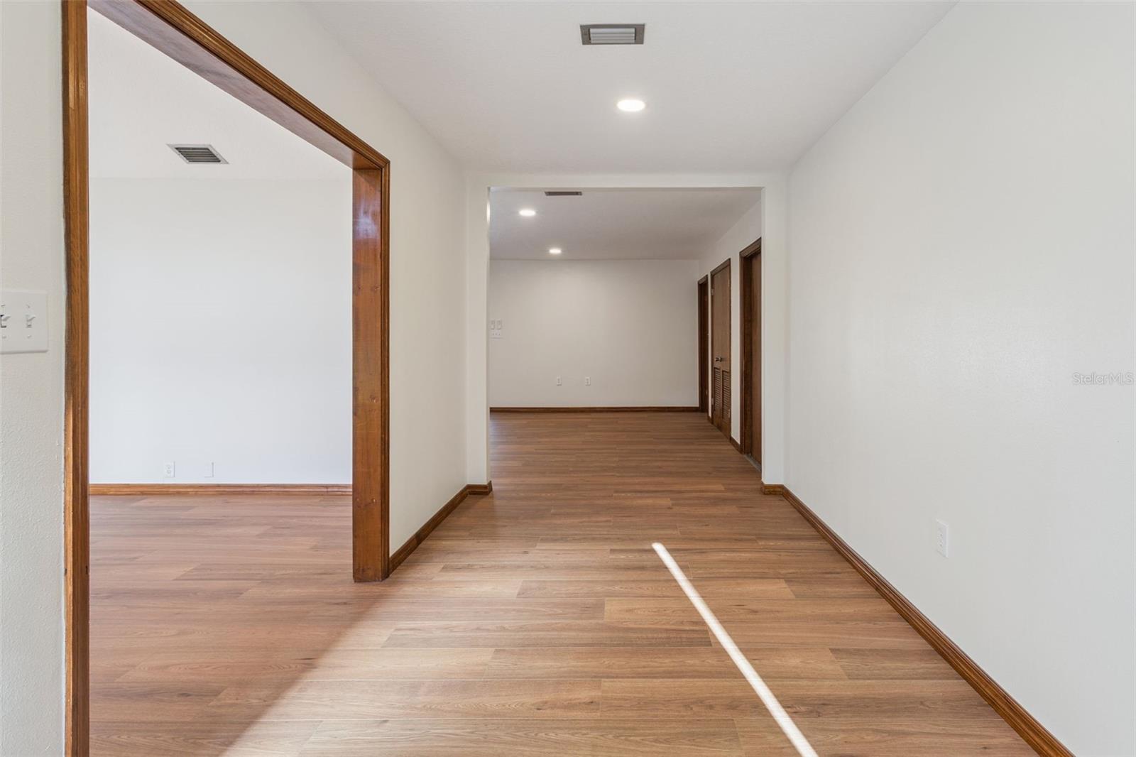 Image 18 of 63 For 1401 Windsor Avenue