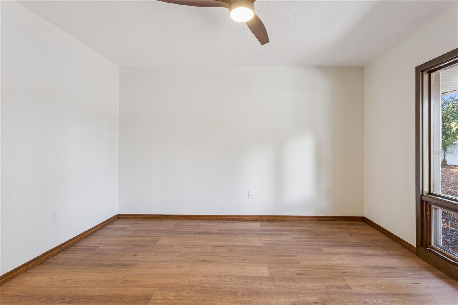 Image 27 of 63 For 1401 Windsor Avenue