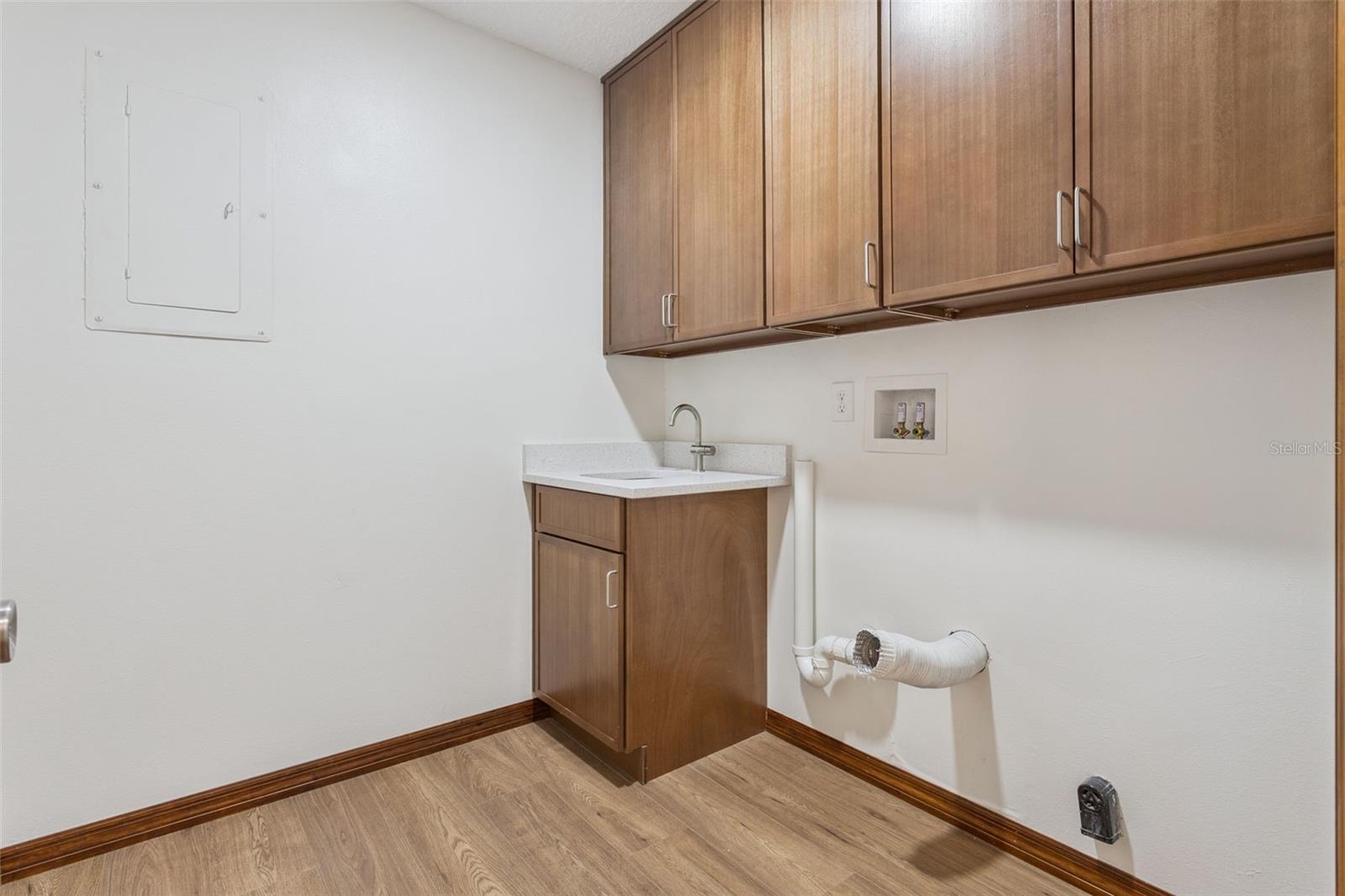 Image 37 of 63 For 1401 Windsor Avenue