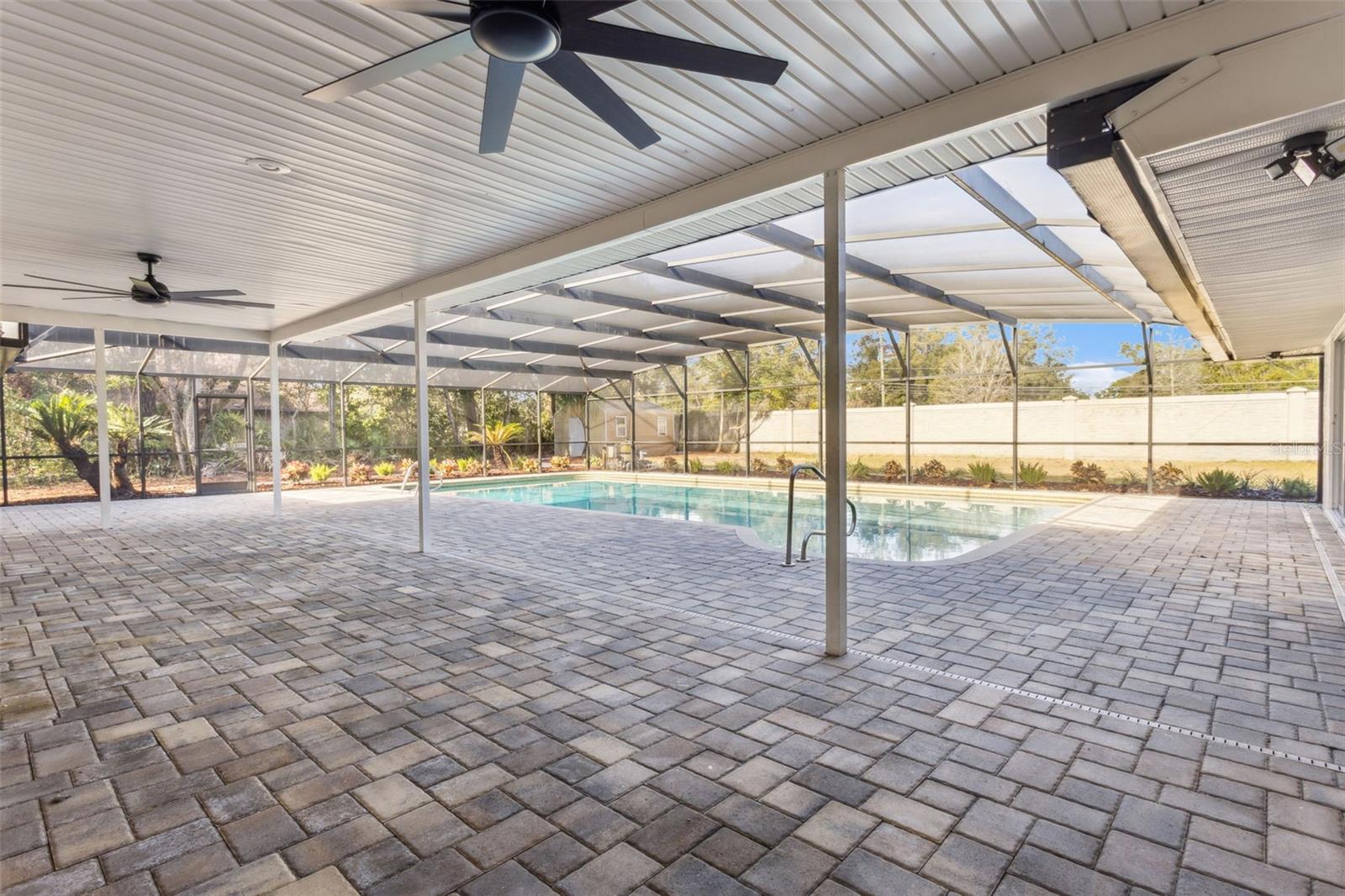 Image 40 of 63 For 1401 Windsor Avenue