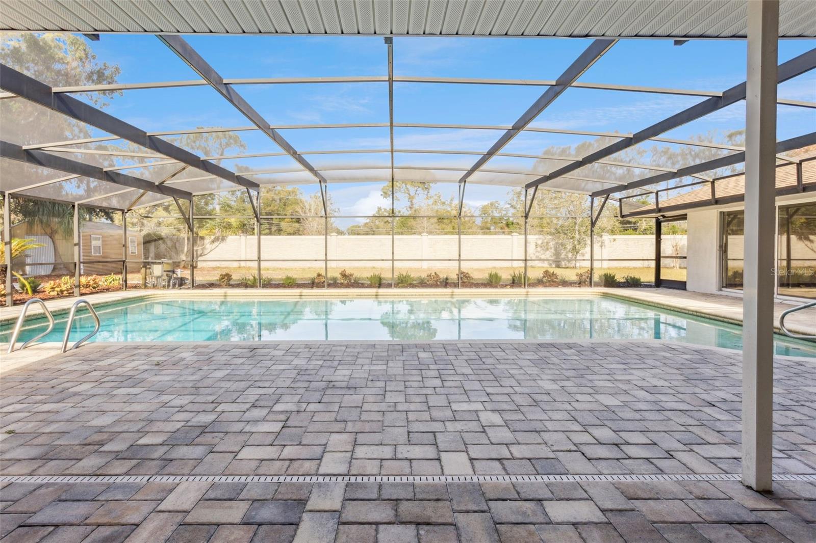 Image 42 of 63 For 1401 Windsor Avenue