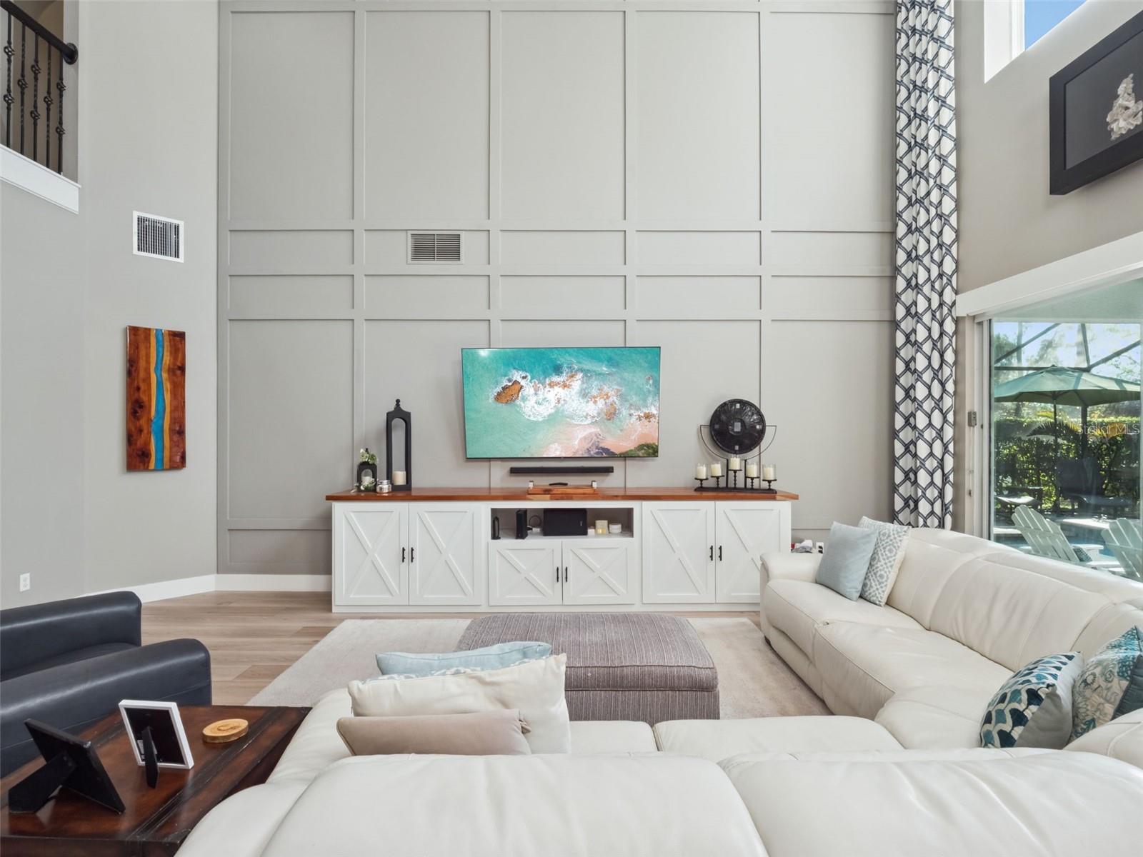 Image 17 of 50 For 15498 Sandfield Loop