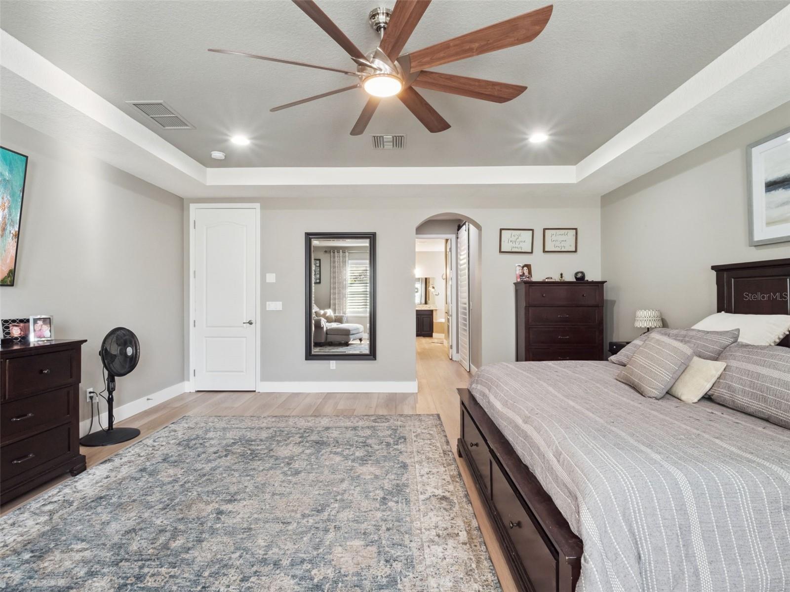 Image 30 of 50 For 15498 Sandfield Loop