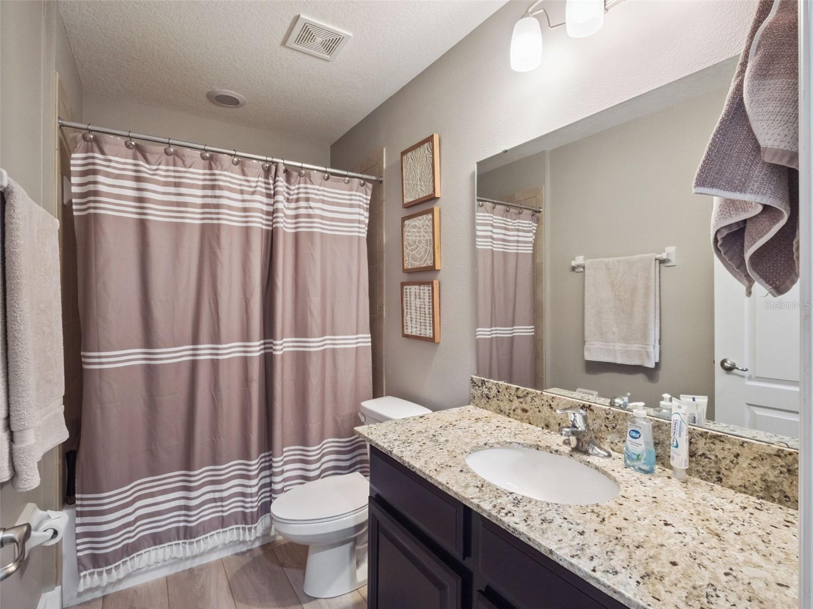 Image 41 of 50 For 15498 Sandfield Loop