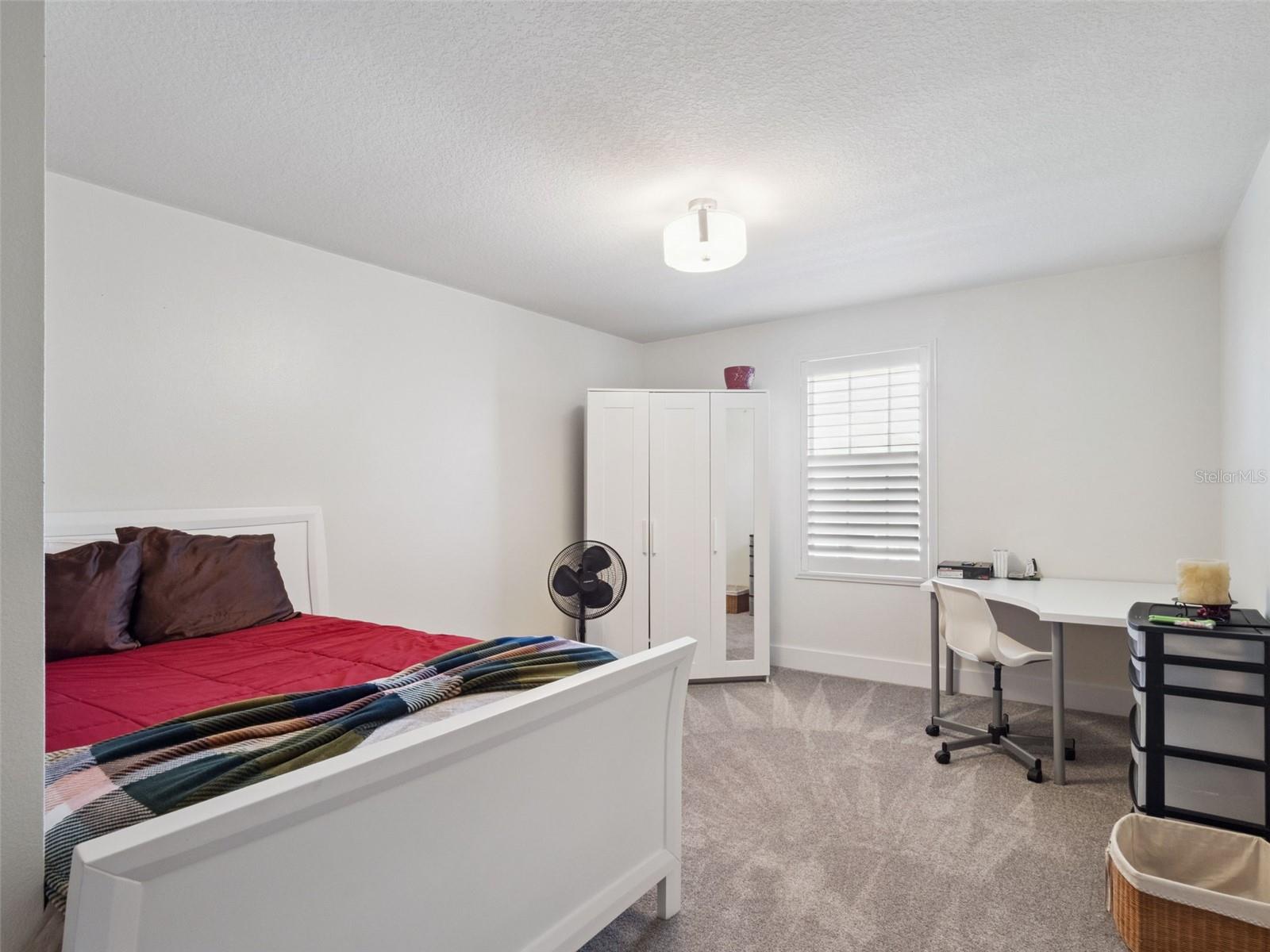 Image 42 of 50 For 15498 Sandfield Loop