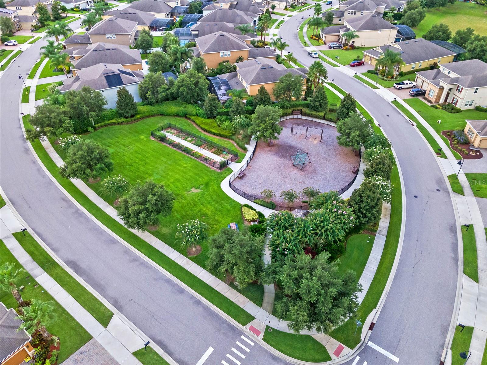 Image 49 of 50 For 15498 Sandfield Loop