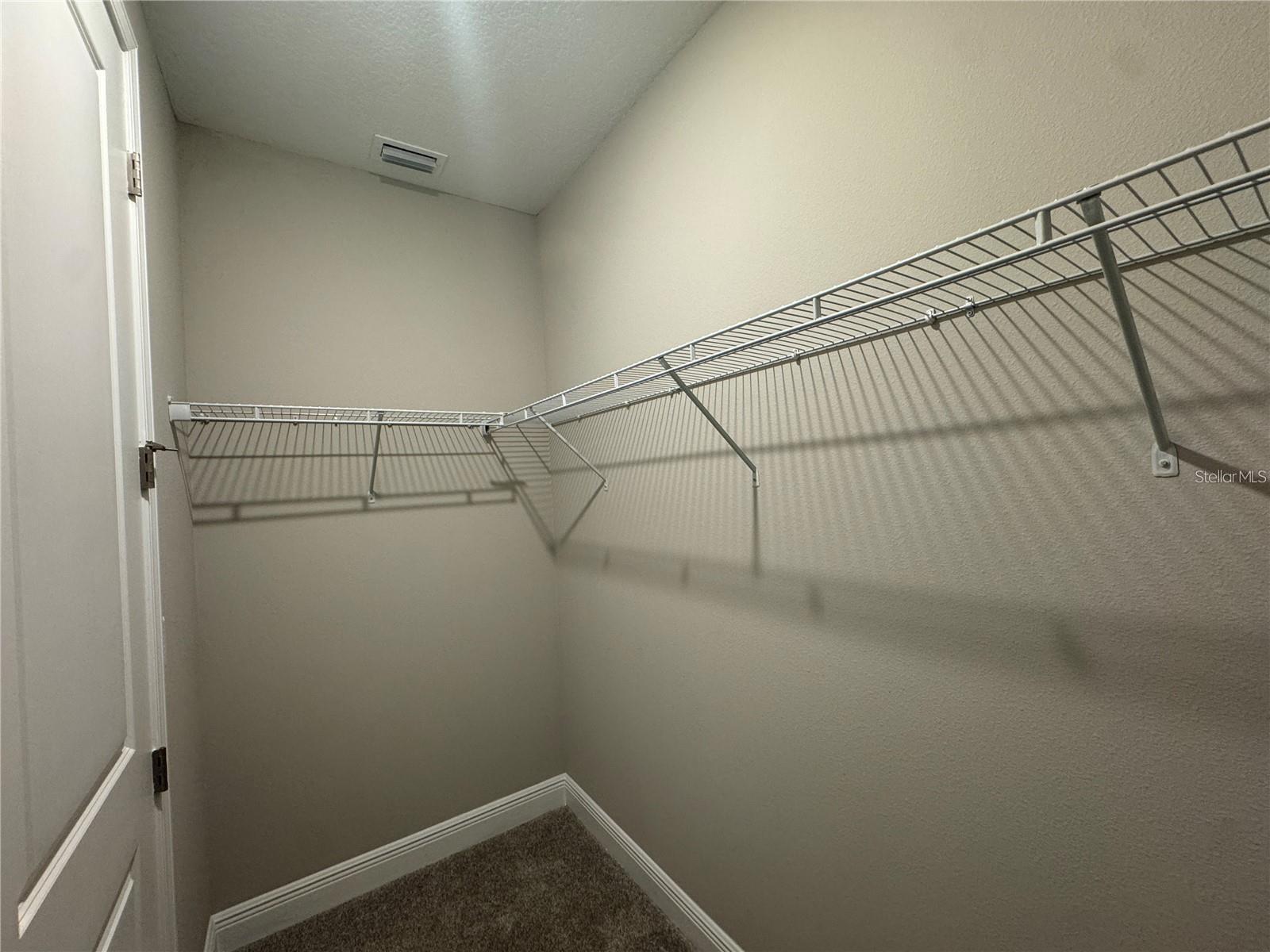 Image 19 of 37 For 16848 Hamlin Vista Alley