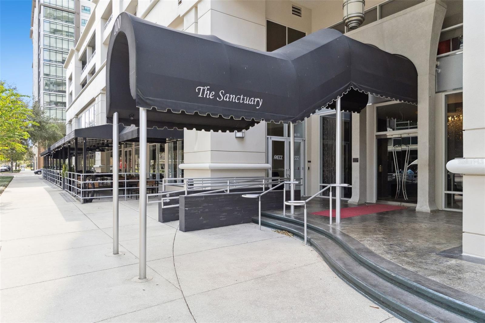 Image 3 of 52 For 100 Eola Drive 911