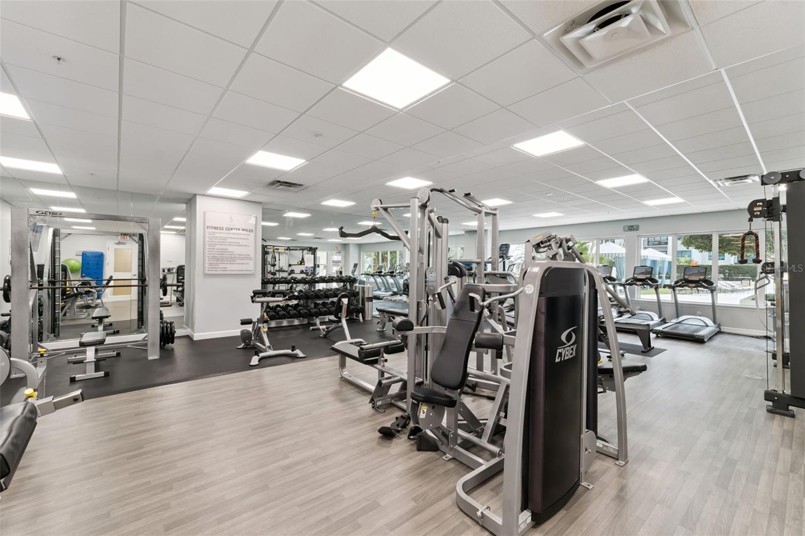 Image 51 of 52 For 100 Eola Drive 911