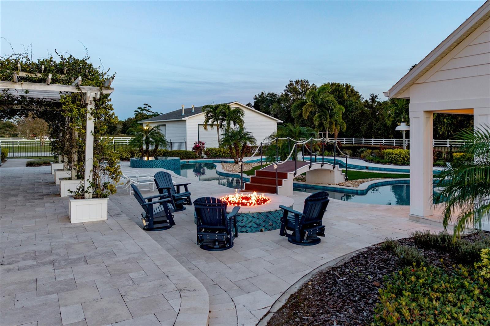 Image 12 of 94 For 2780 Vickie Court