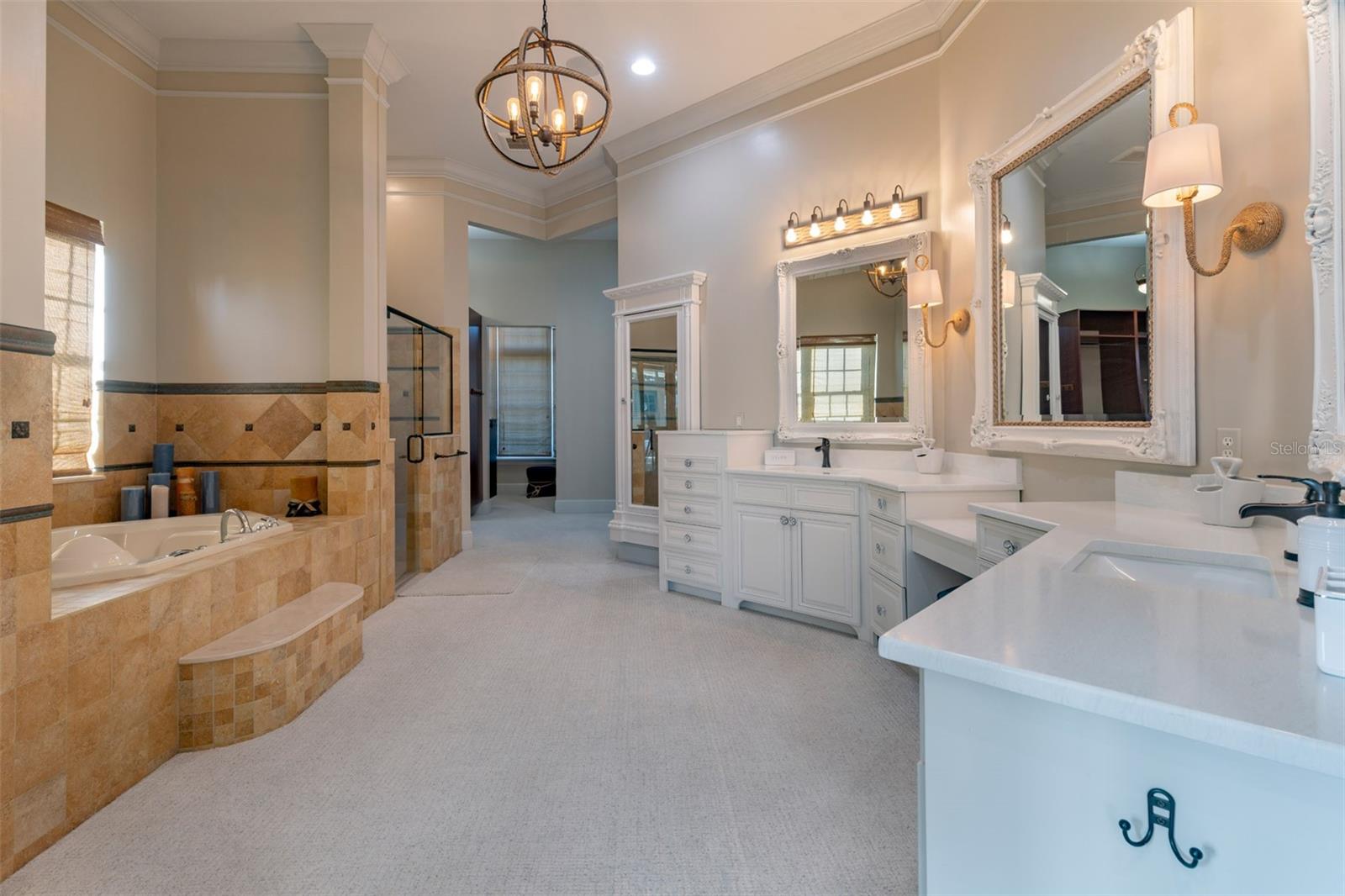 Image 38 of 94 For 2780 Vickie Court