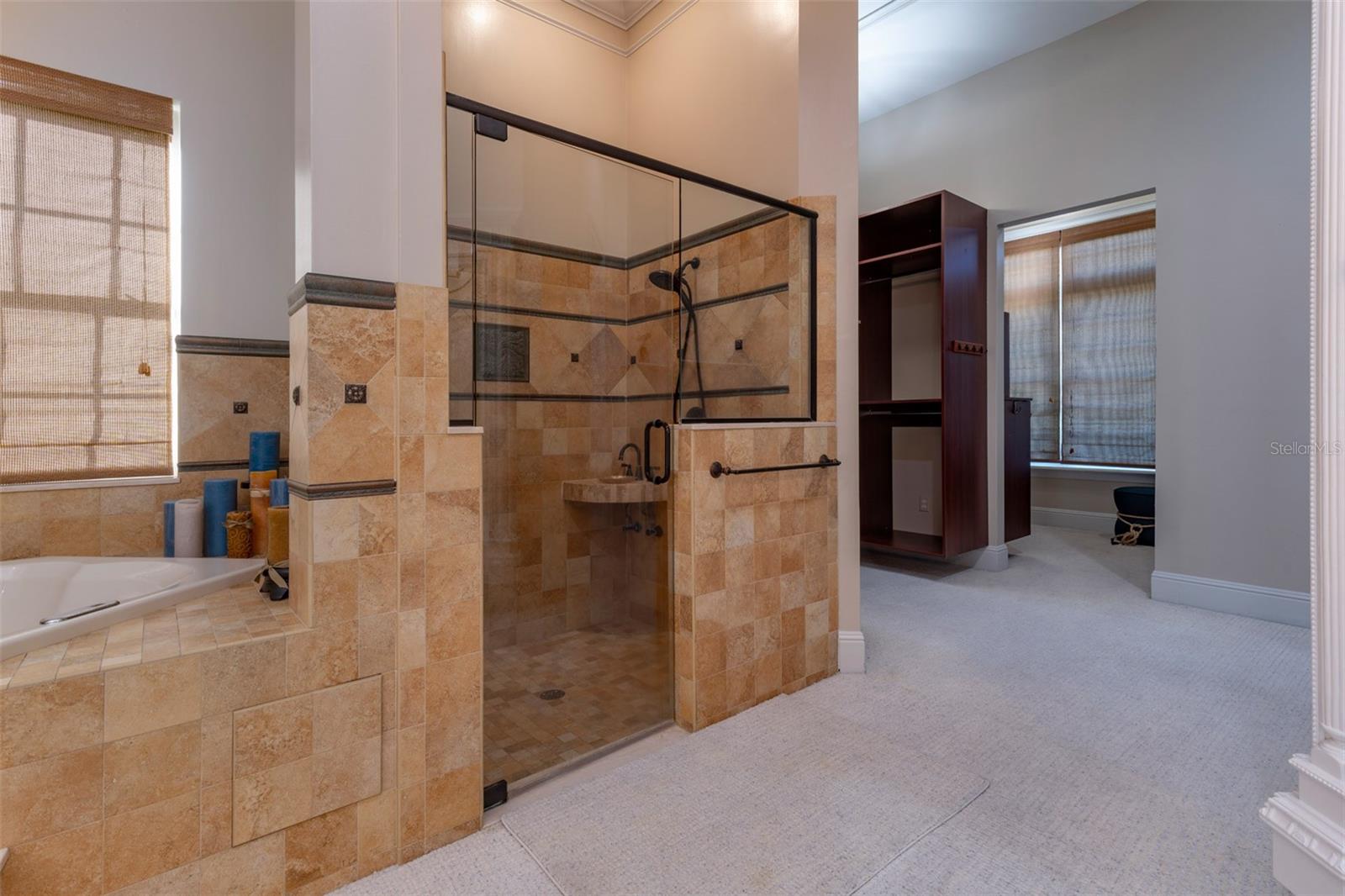 Image 40 of 94 For 2780 Vickie Court