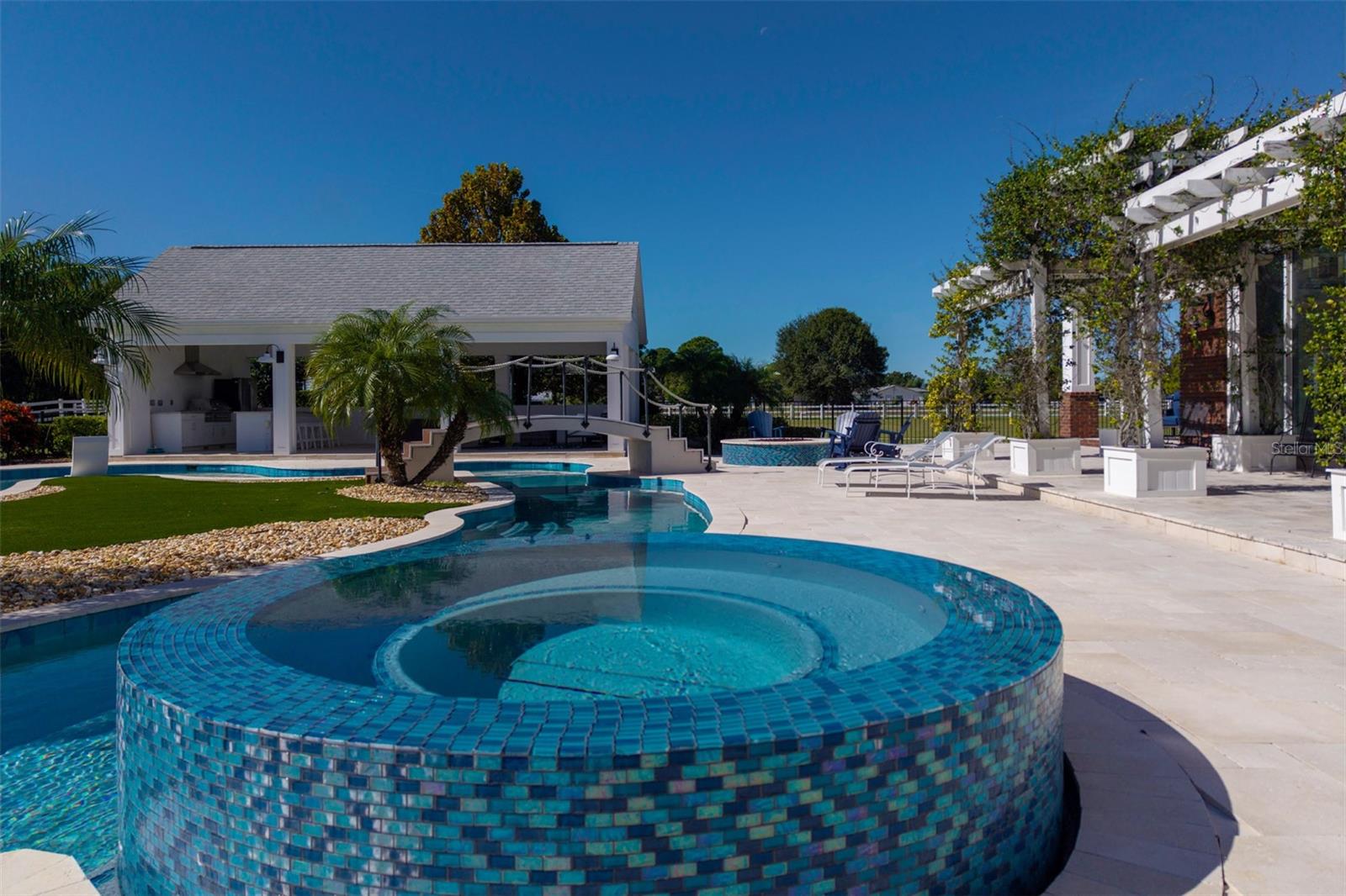 Image 46 of 94 For 2780 Vickie Court