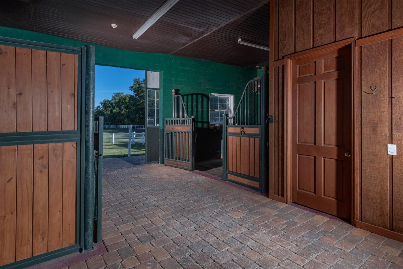 Image 59 of 94 For 2780 Vickie Court