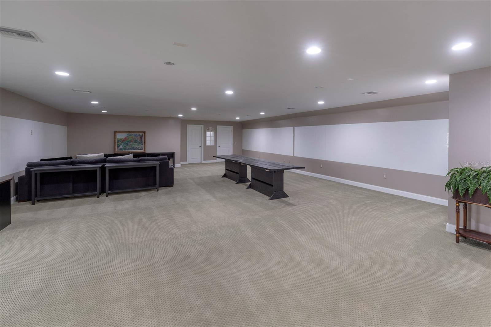 Image 67 of 94 For 2780 Vickie Court