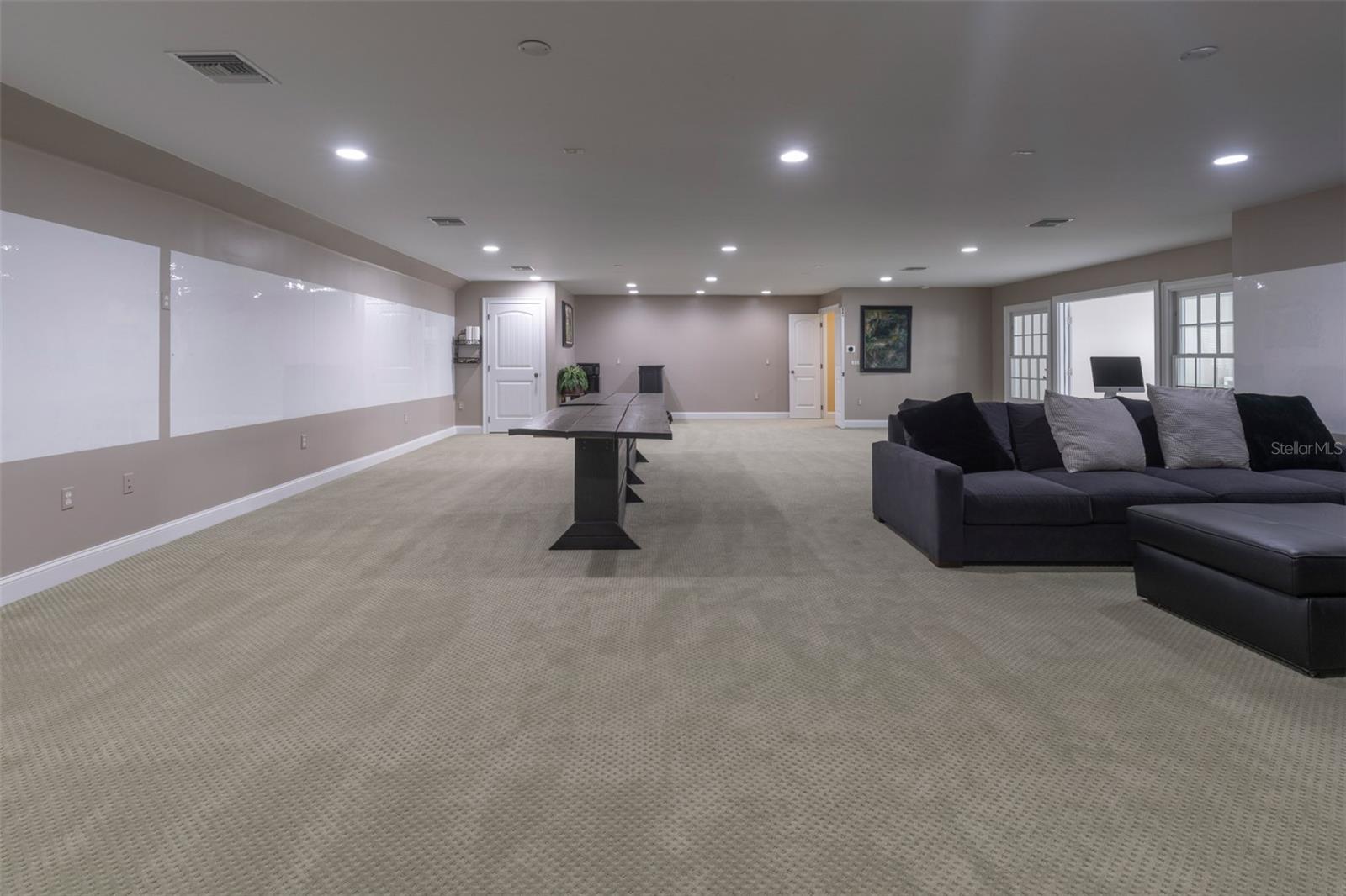 Image 73 of 94 For 2780 Vickie Court