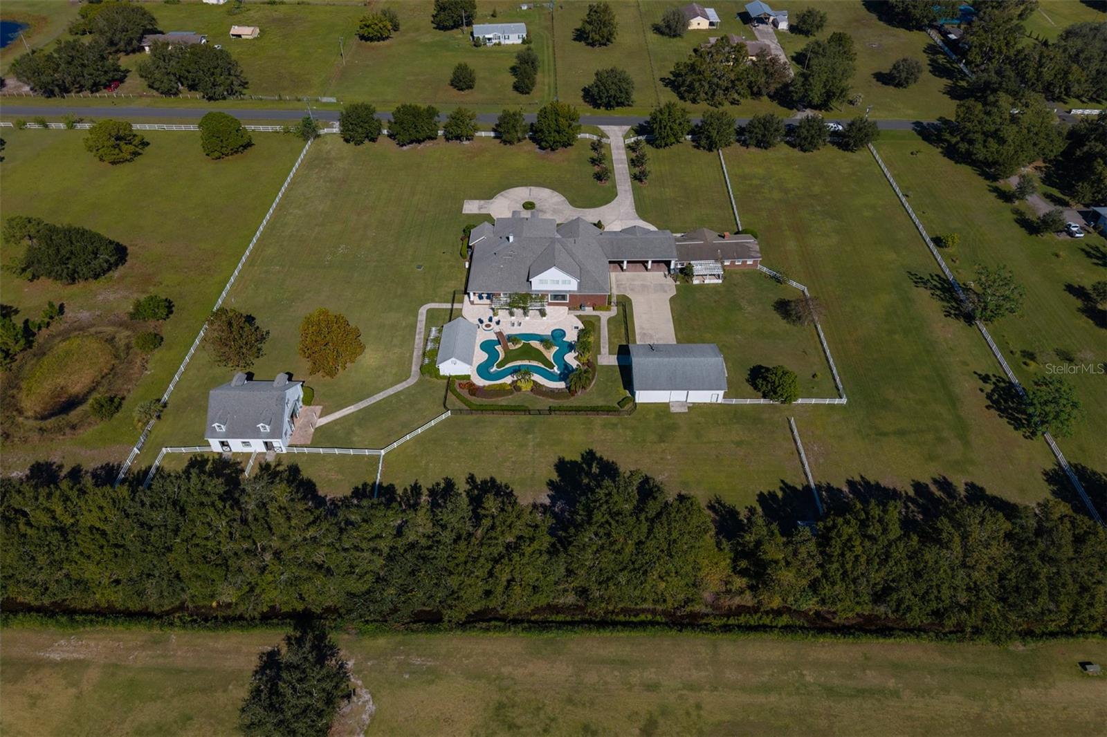 Image 81 of 94 For 2780 Vickie Court