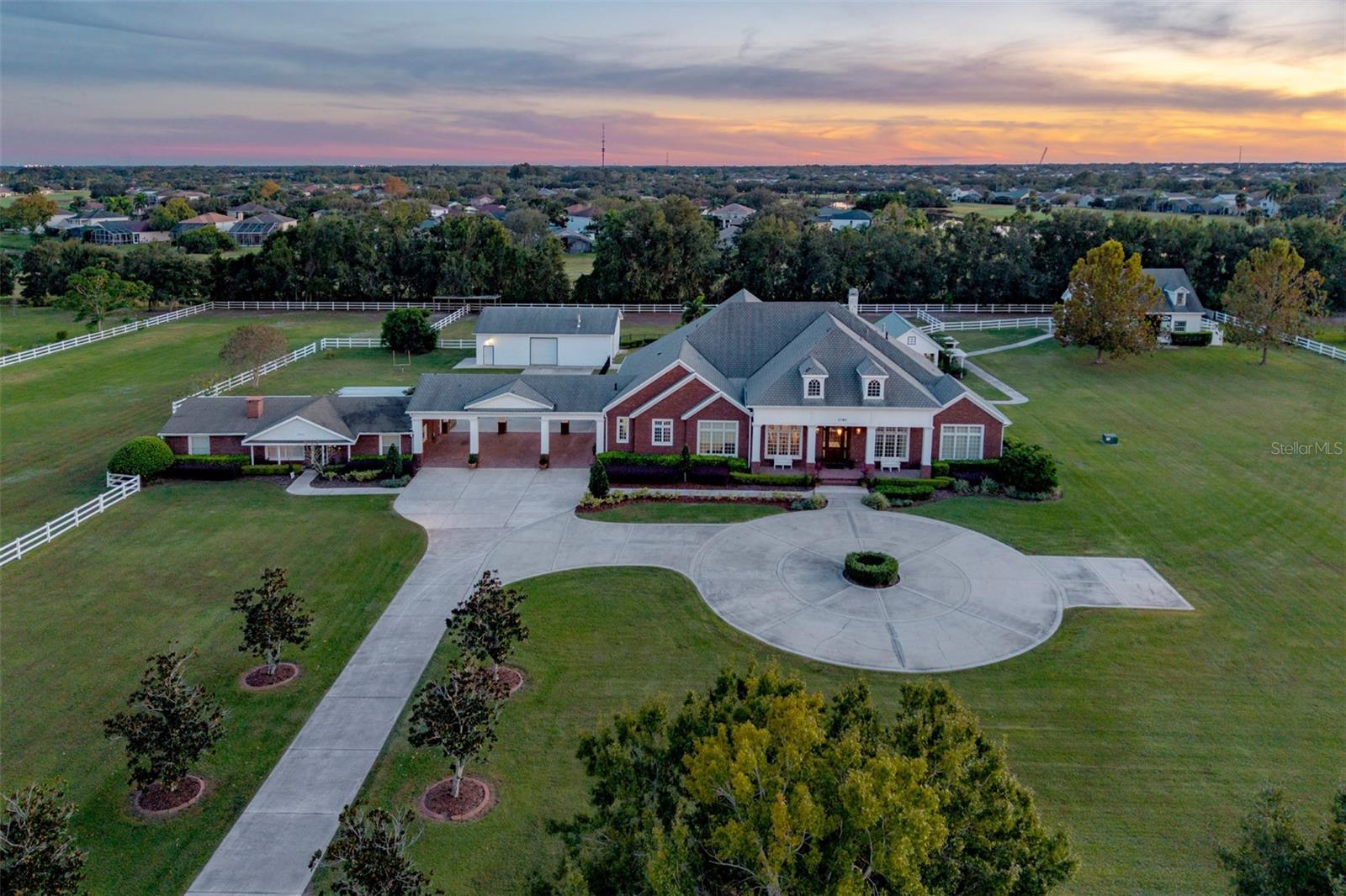 Image 88 of 94 For 2780 Vickie Court