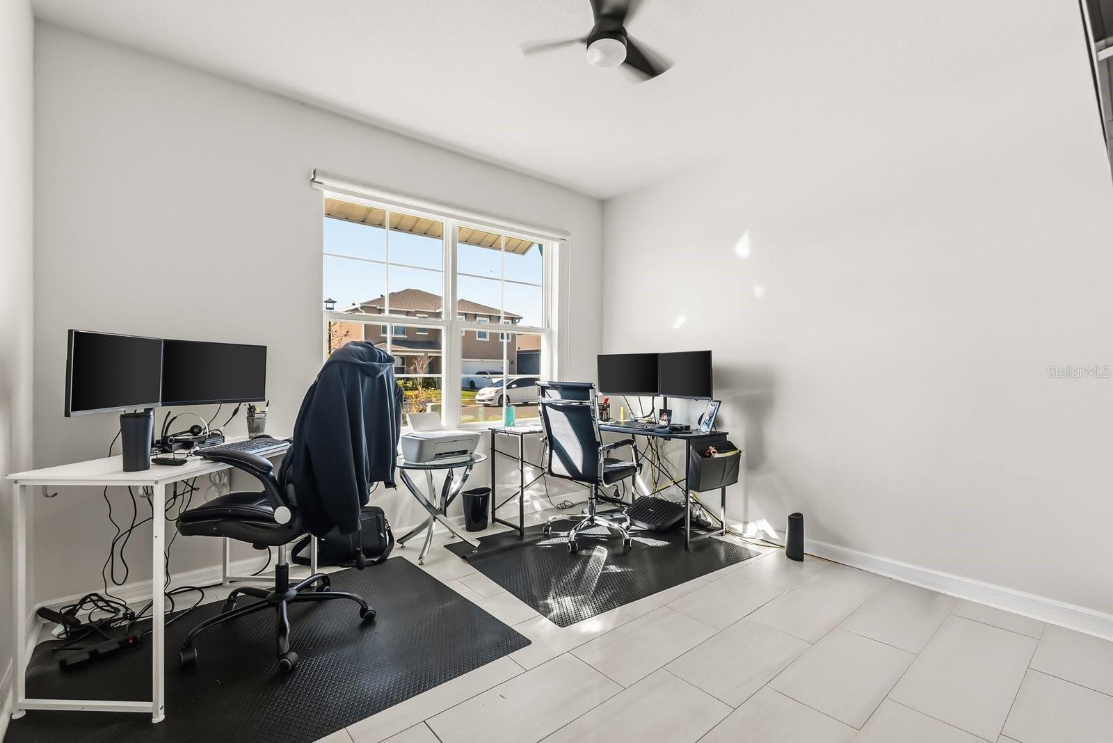 Image 12 of 15 For 1006 August Sky Drive