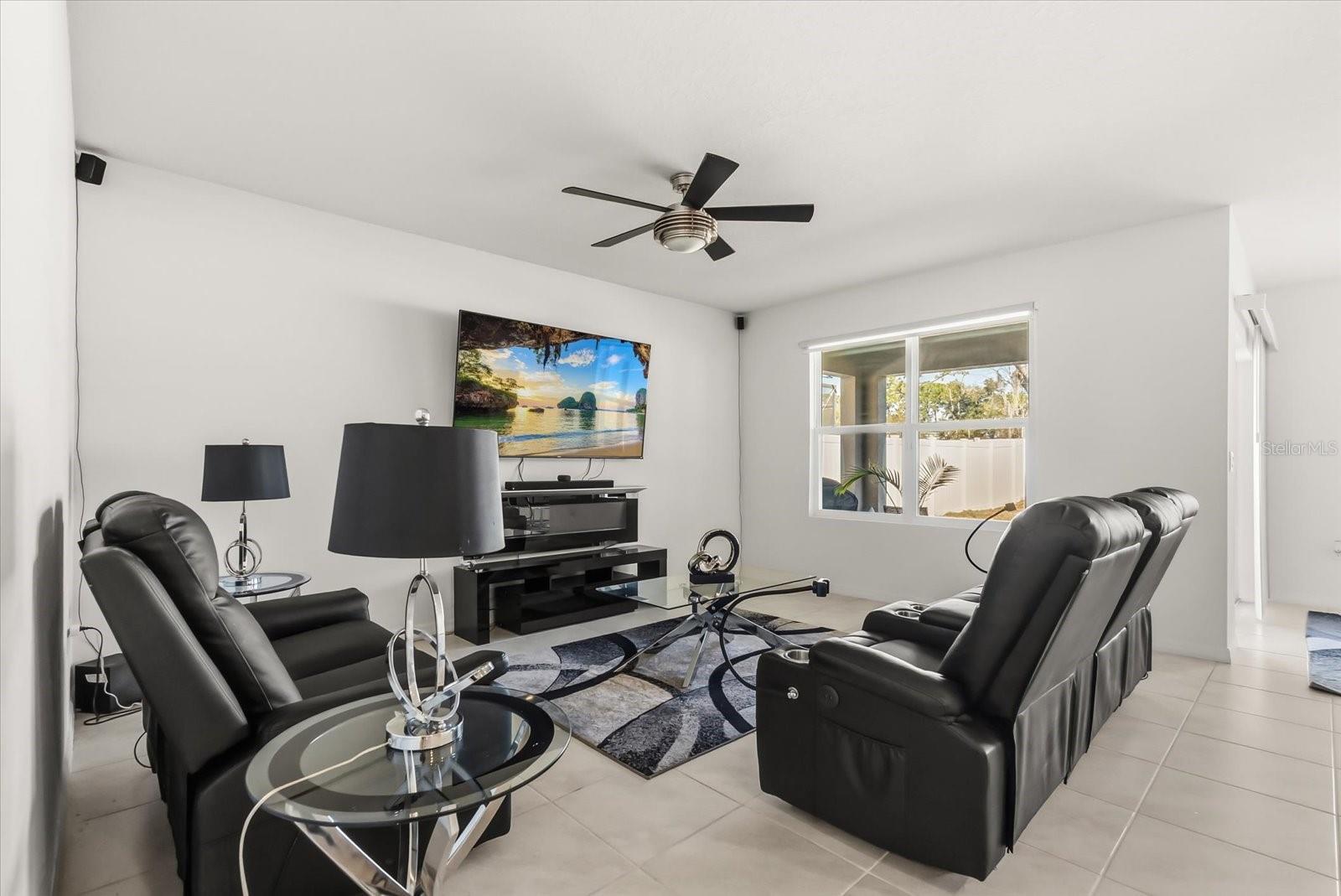 Image 4 of 15 For 1006 August Sky Drive