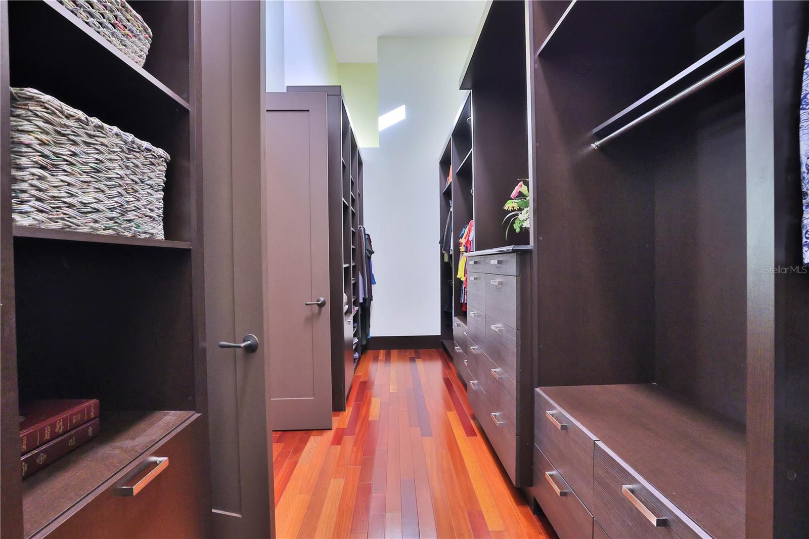 Image 33 of 49 For 3498 Oak Knoll Point