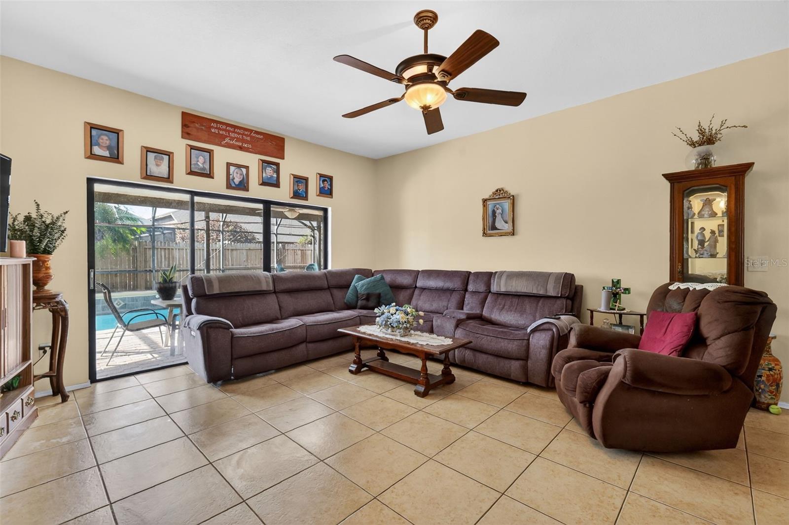 Image 18 of 34 For 562 Hassocks Loop