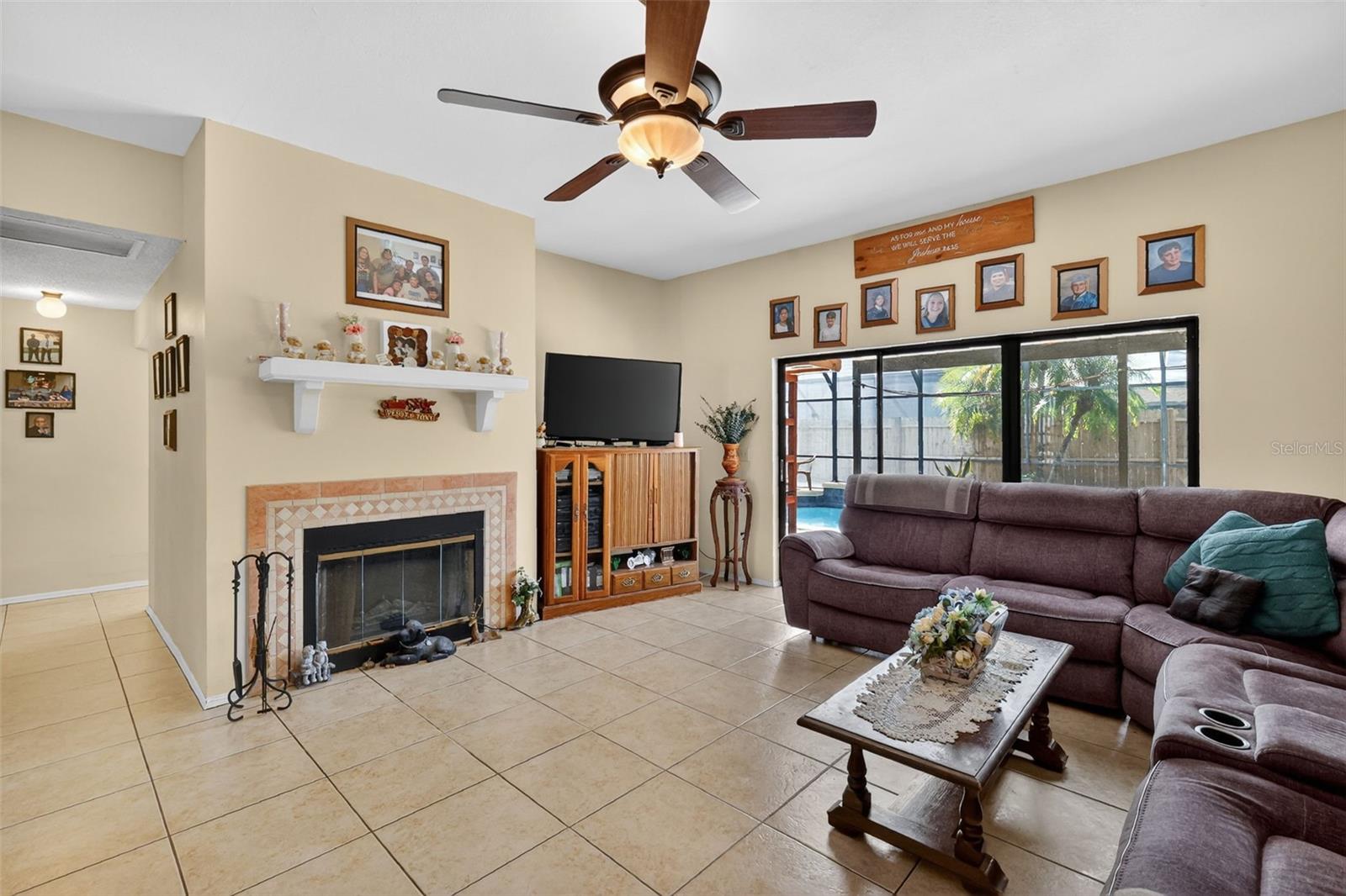 Image 19 of 34 For 562 Hassocks Loop