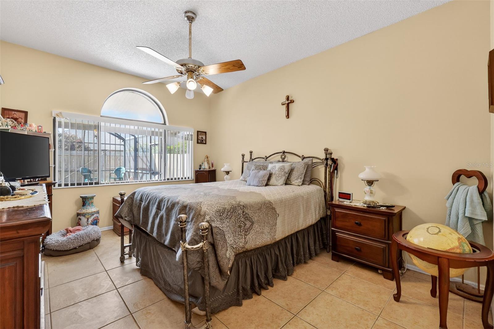 Image 22 of 34 For 562 Hassocks Loop