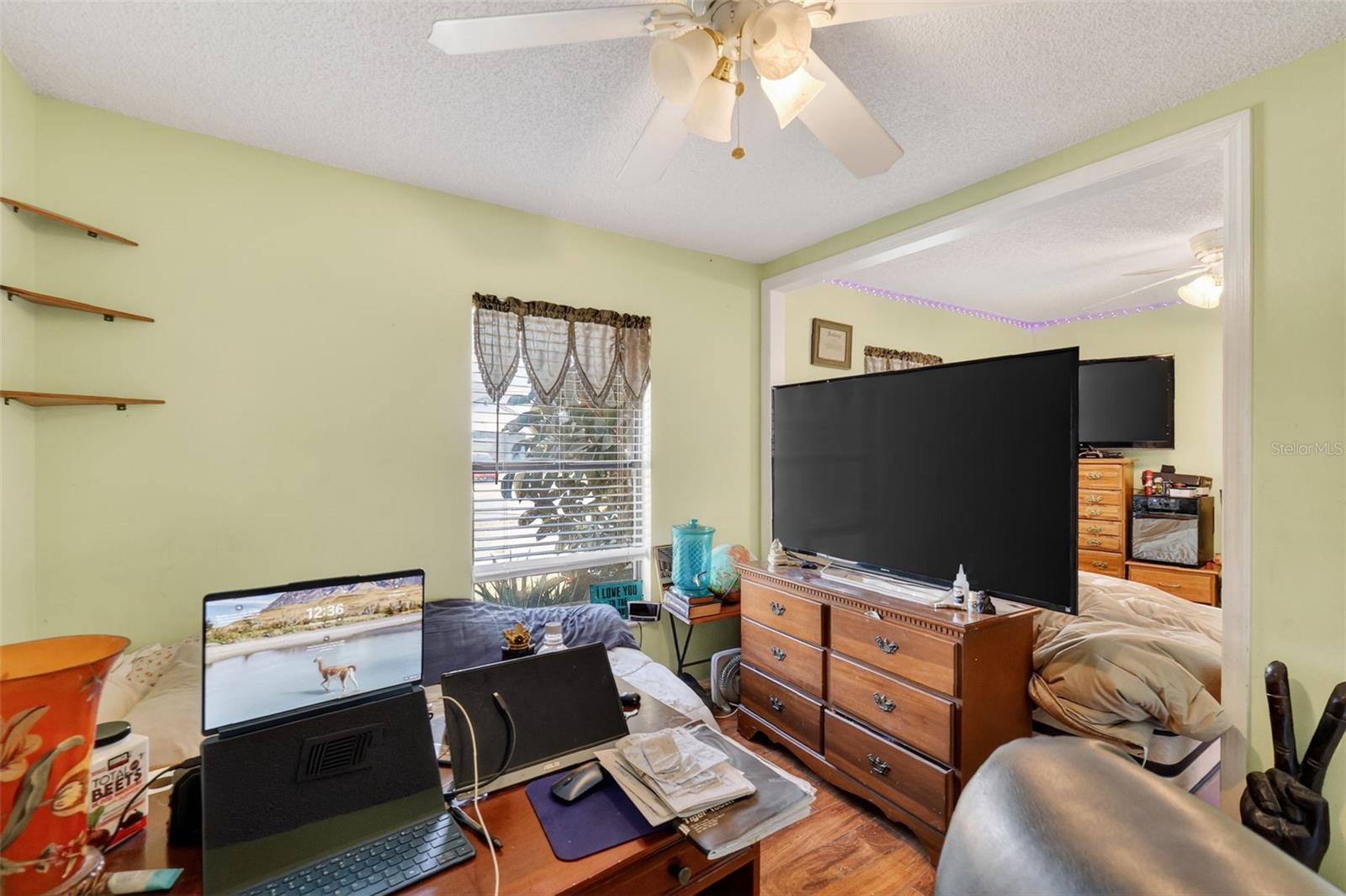 Image 30 of 34 For 562 Hassocks Loop