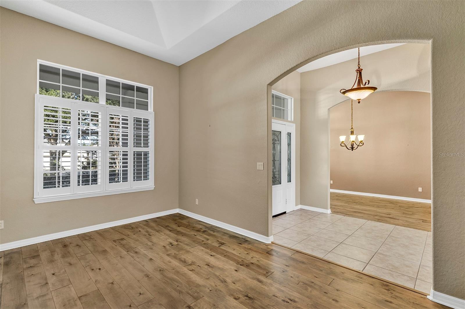 Image 11 of 59 For 9703 Spring Lake Drive