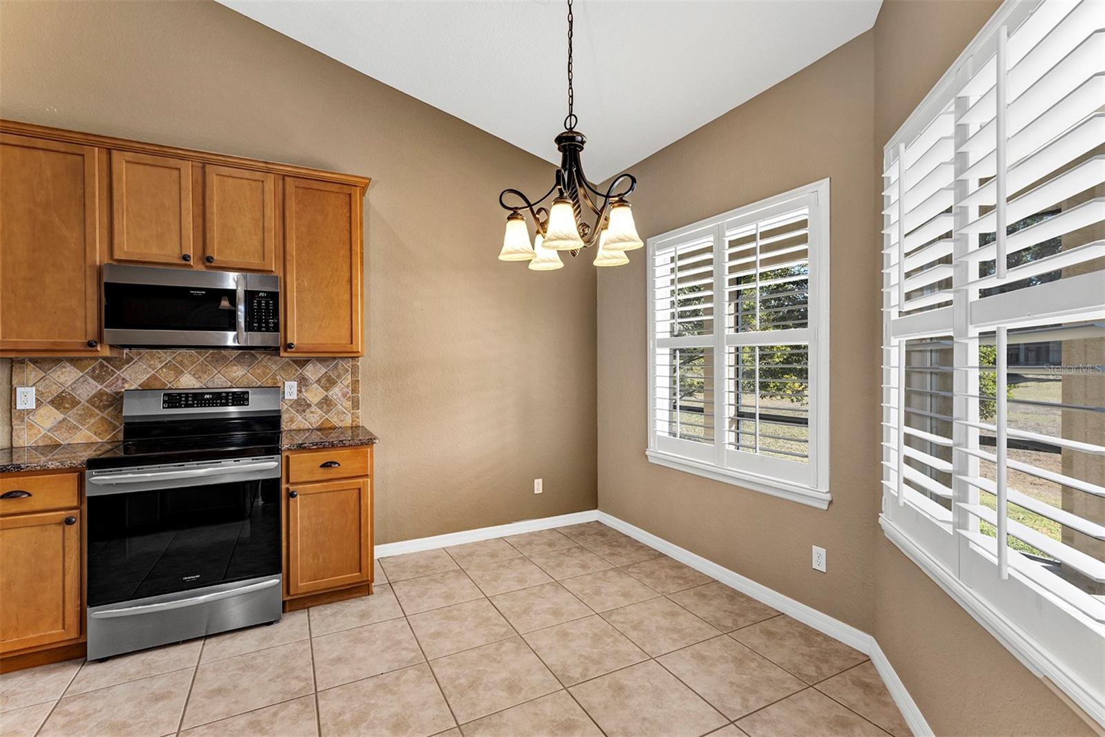 Image 15 of 59 For 9703 Spring Lake Drive