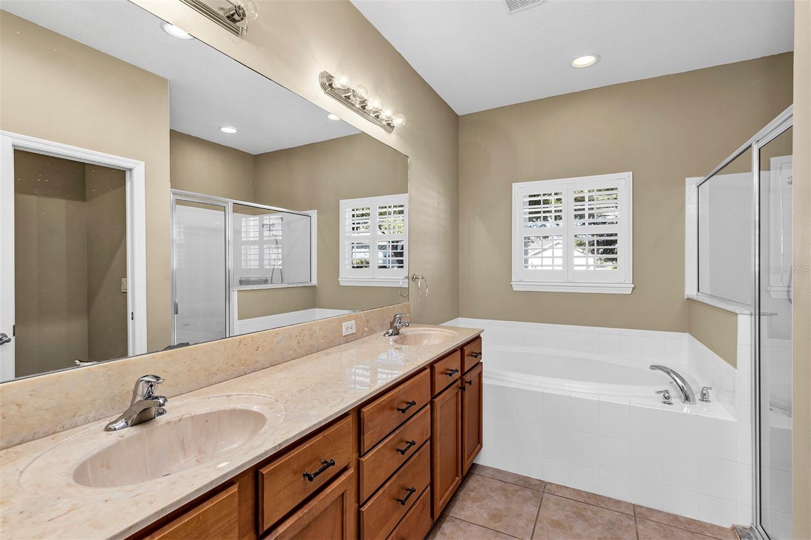 Image 26 of 59 For 9703 Spring Lake Drive