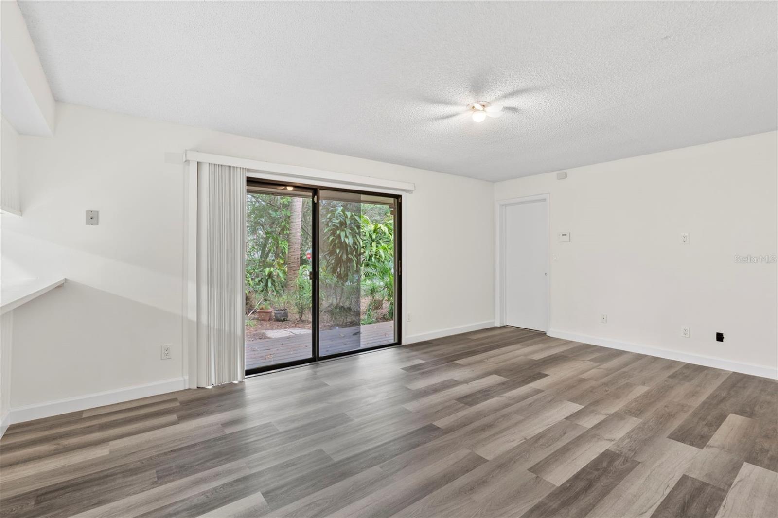 Image 10 of 38 For 100 Hidden Oak Drive