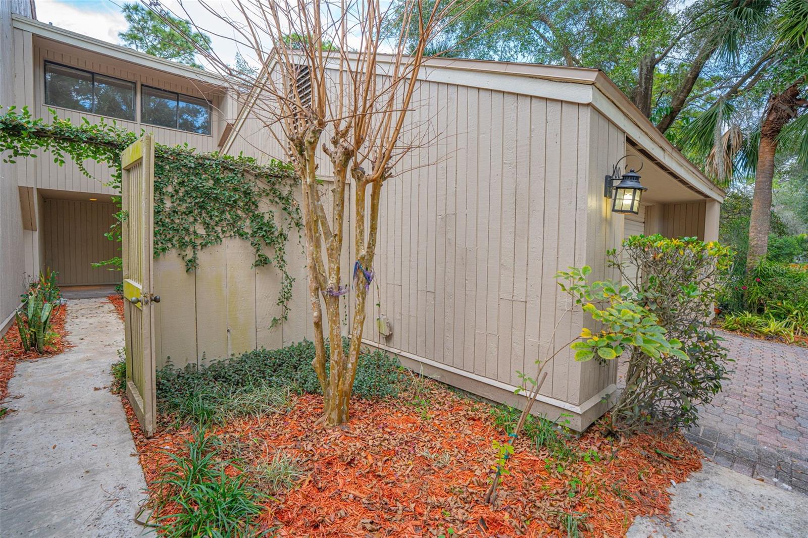 Image 5 of 38 For 100 Hidden Oak Drive