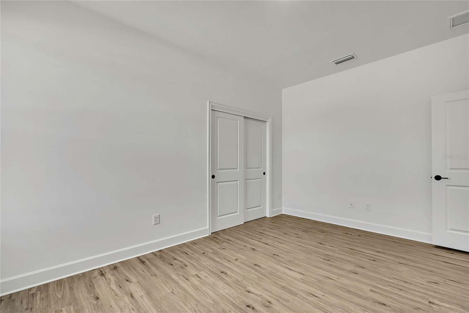 Image 29 of 48 For 13126 Meadow Swallow Avenue