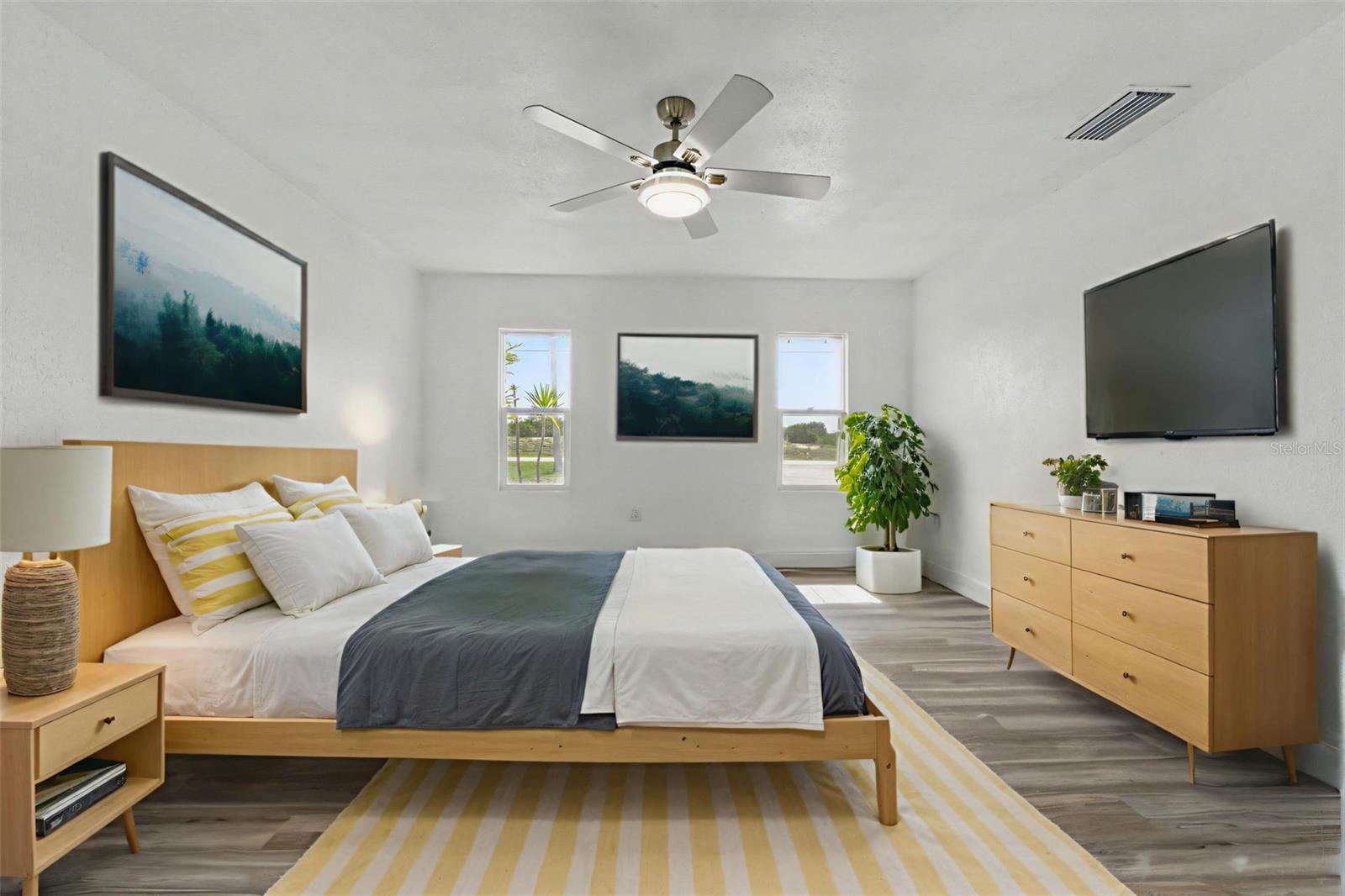 Image 16 of 28 For 8812 Oakwood Drive